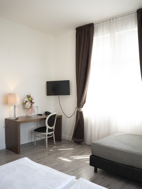 UNSERE ZIMMER UND SUITEN